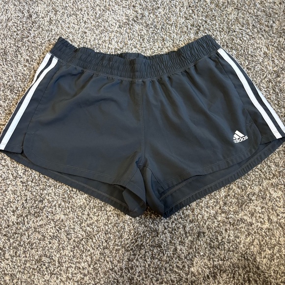Adidas Women's Shorts Athletic Pacer 3-Stripes Woven Short Gray Size Medium - Picture 1 of 10